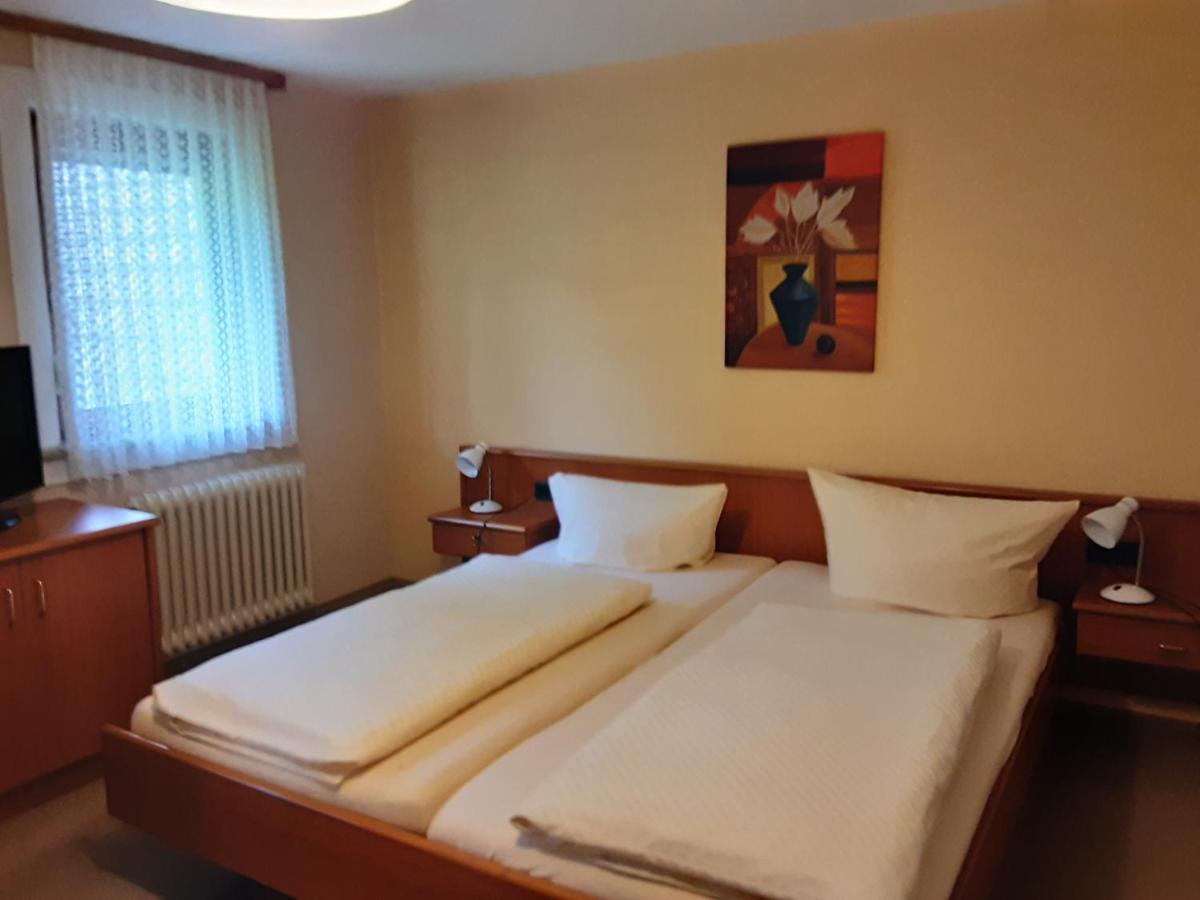 Hotel Gasthof Zur Krone Oberzent エクステリア 写真