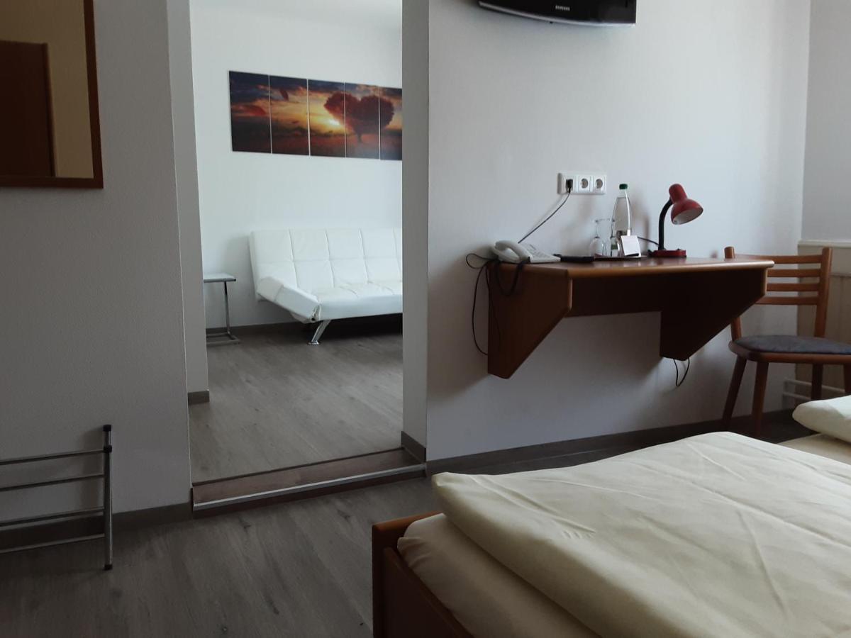 Hotel Gasthof Zur Krone Oberzent エクステリア 写真
