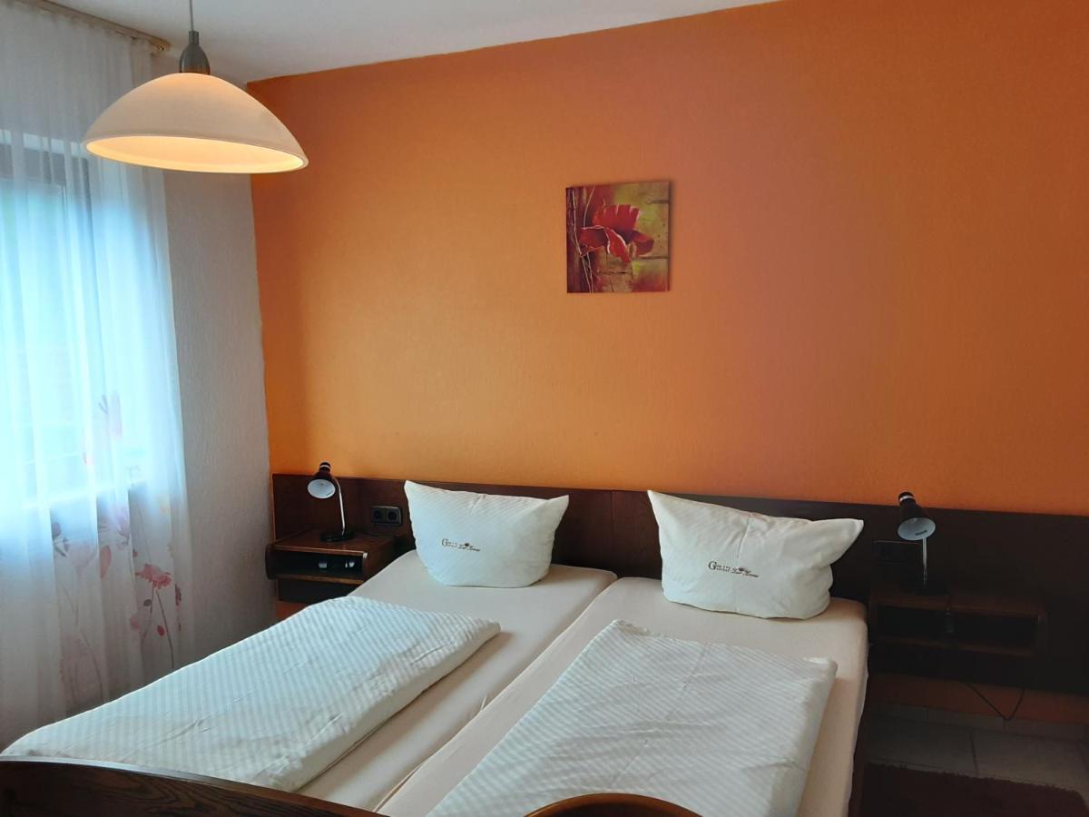 Hotel Gasthof Zur Krone Oberzent エクステリア 写真