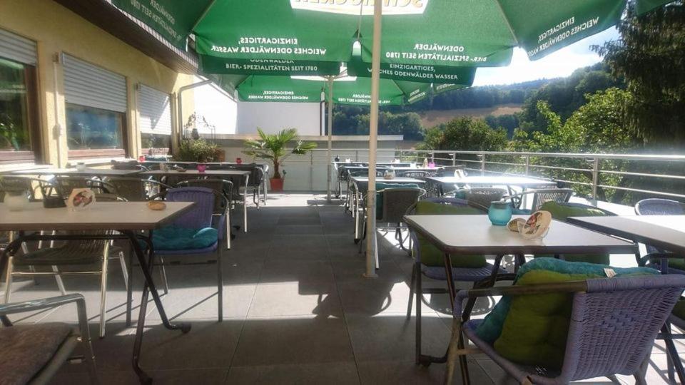 Hotel Gasthof Zur Krone Oberzent エクステリア 写真
