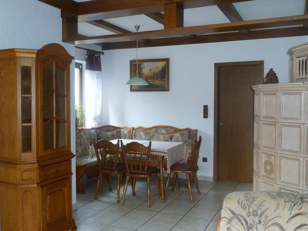 Hotel Gasthof Zur Krone Oberzent エクステリア 写真