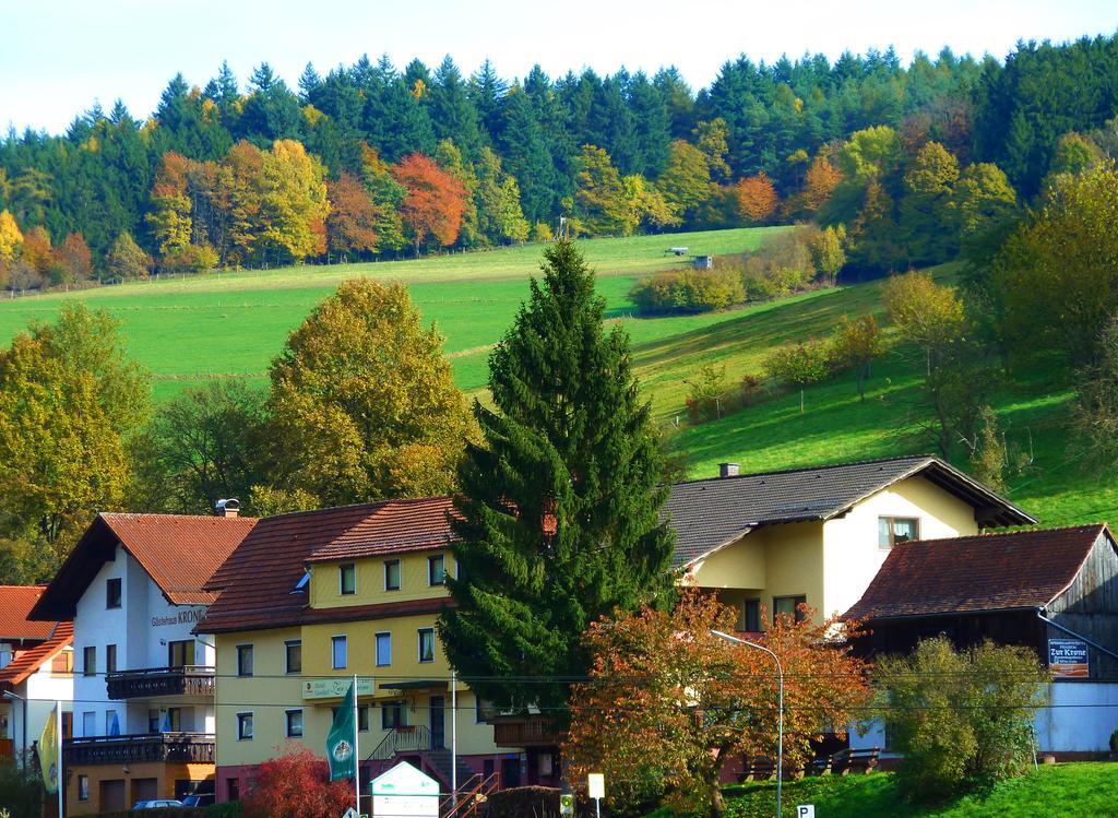 Hotel Gasthof Zur Krone Oberzent エクステリア 写真