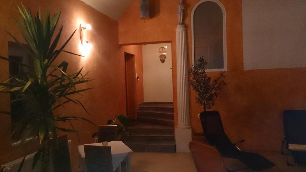 Hotel Gasthof Zur Krone Oberzent エクステリア 写真
